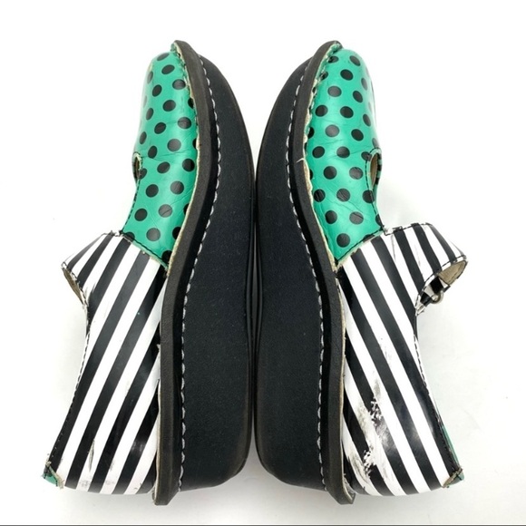 ALEGRIA Girls Poker Dots Color Block Clogs in Green & Black - Picture 7 of 10